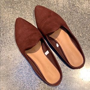 Universal Thread shoes